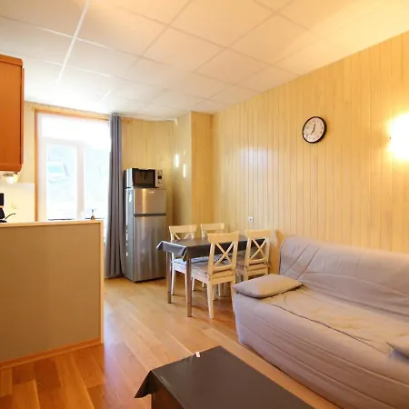 Apartment Confortable T2 Au Centre De La Bourboule, A 100m Des Thermes - Fr-1-608-118